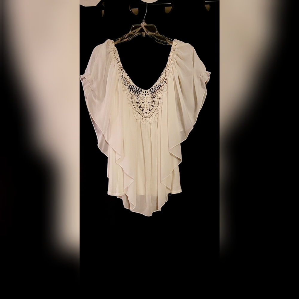 Beautiful classy dress shirt.